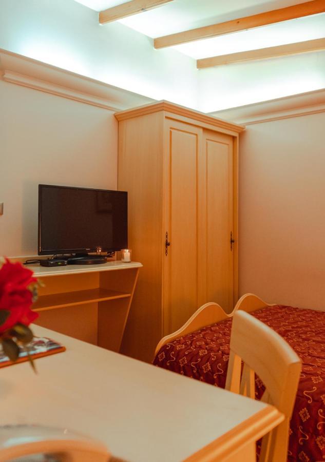 Hotel & Restaurant Se-Mi Veliko Trgovišće Bagian luar foto